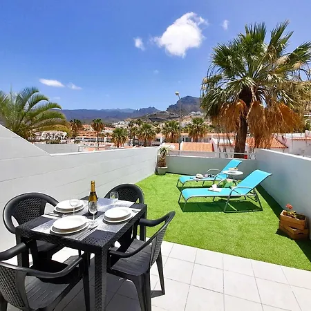 Lovely & Big Terrace Hébergement de vacances