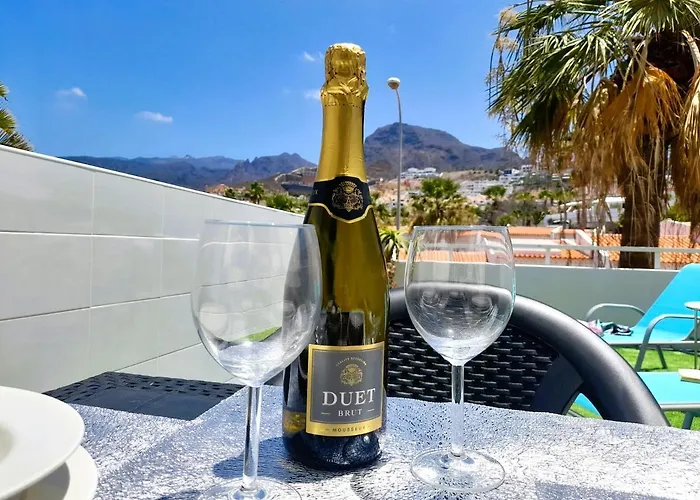 Semesterbostad Lovely & Big Terrace